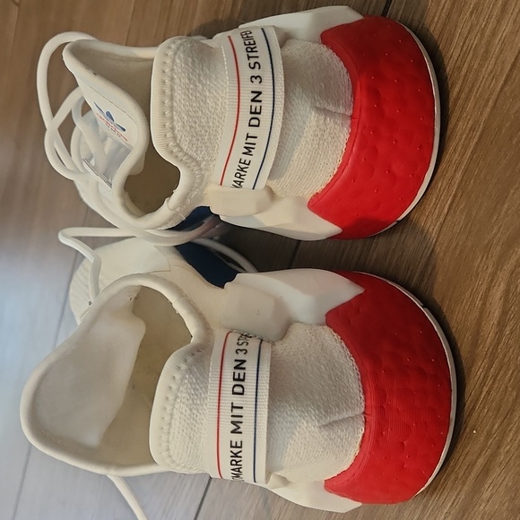 Adidas NMD R1 - Picture 4 of 6